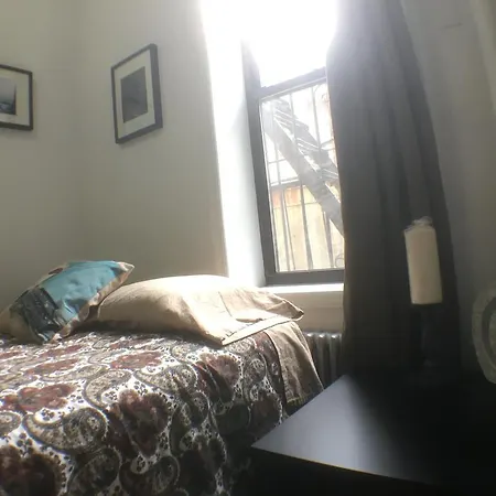 Two Bedroom Apartment Henry Street #42